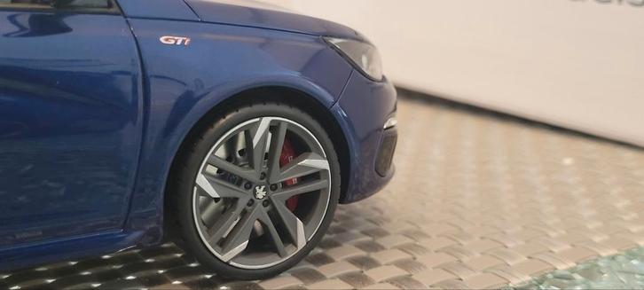 Ottomobile Peugeot 308 GTI OT922     1:18 snelle croissantje, Hobby en Vrije tijd, Modelauto's | 1:18, Nieuw, Auto, OttOMobile