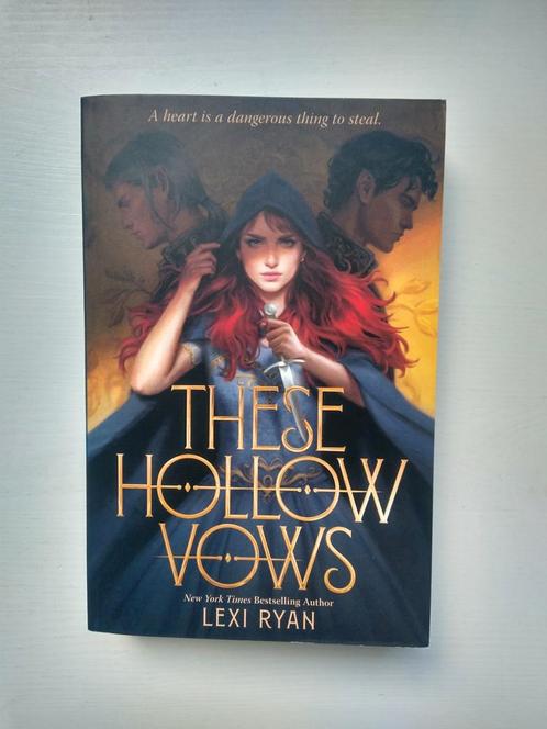 Lexi Ryan - These hollow vows, Boeken, Fantasy, Zo goed als nieuw, Ophalen of Verzenden