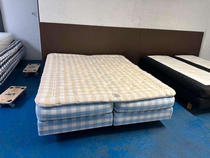 Hastens Boxspring 180x210. Medıum en fırm, Antiek en Kunst, Antiek | Meubels | Stoelen en Banken, Ophalen