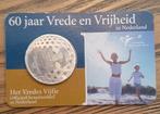60 jaar vrijheid Zilveren 5 euro munt, Postzegels en Munten, Munten | Nederland, Ophalen of Verzenden, Koningin Beatrix, Euro's