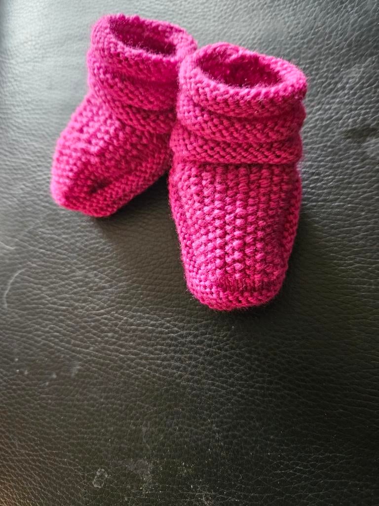 Schattige handgebreide babysokjes, Kinderen en Baby's, Babykleding | Schoentjes en Sokjes, Jongetje of Meisje, Handgemaakt, Ophalen of Verzenden