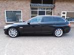 BMW 5-serie Touring 535xi High Executive Automaat / Leder /, Auto's, Automaat, Euro 5, Gebruikt, Beige