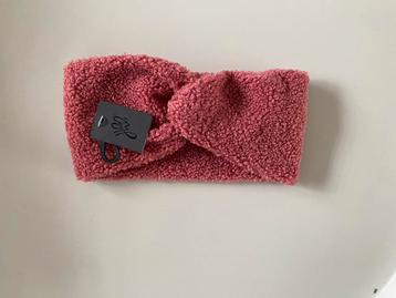 Haarband in verschillende kleuren beschikbaar voor biedingen