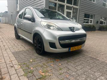 Peugeot 107 1.0 12V 5DR 2010 Grijs Airco Nap beschikbaar voor biedingen