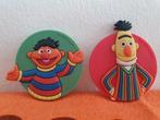 Buttons Bert en Ernie Sesamstraat kindvriendelijk geen speld, Verzamelen, Ophalen of Verzenden, Zo goed als nieuw, Figuurtje, Button