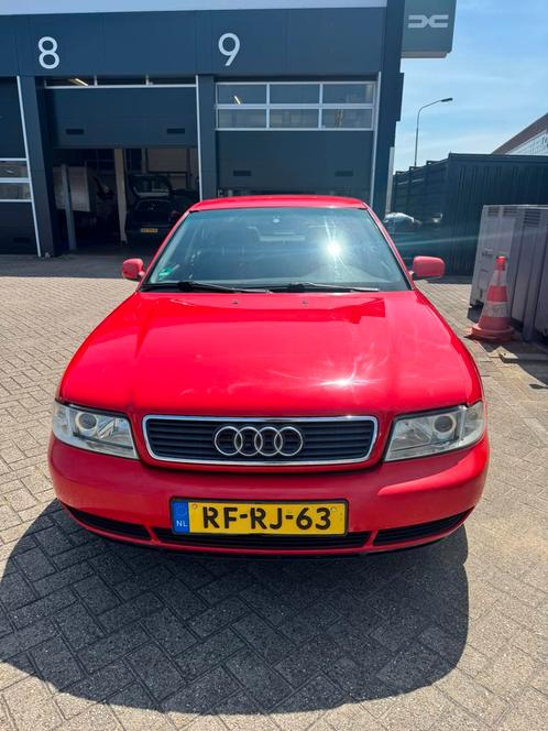 Audi A4 1.8 Turbo 20V 110KW 1997, Auto's, Audi, Particulier, A4, ABS, Airbags, Alarm, Bluetooth, Centrale vergrendeling, Elektrische buitenspiegels
