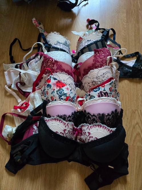 E70 BH, Hunkermoller/ Bluebella, Kleding | Dames, Ondergoed en Lingerie, BH, Ophalen of Verzenden