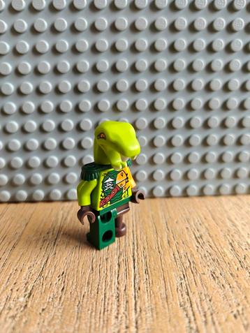 Orgineel LEGOminifiguur Clancee - Epaulettes van Ninjago beschikbaar voor biedingen