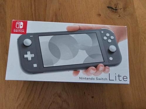 Nintendo Switch Lite grijs in doos en hoesje zgan, Spelcomputers en Games, Spelcomputers | Nintendo Switch, Zo goed als nieuw