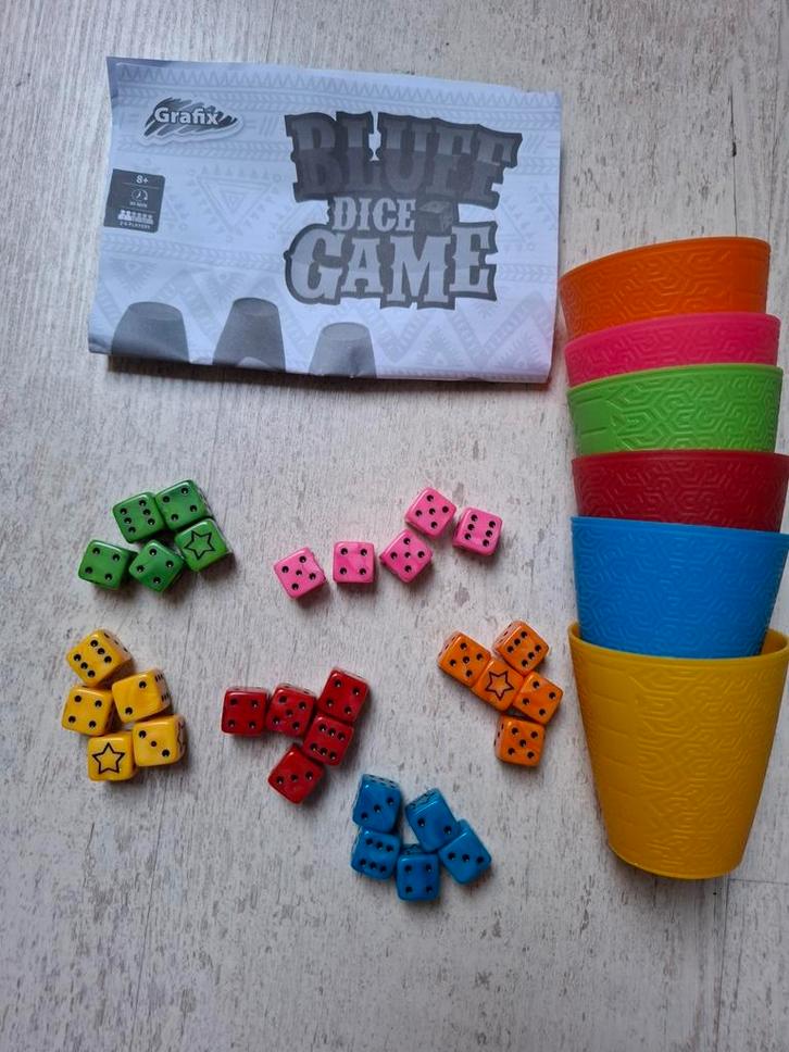 BLUF DICE GAME dobbel spel Perudo, Hobby en Vrije tijd, Gezelschapsspellen | Overige, Zo goed als nieuw, Een of twee spelers, Drie of vier spelers