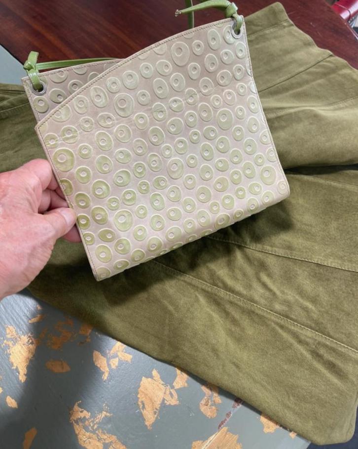 Hester van Eeghen tas “In the Clouds”, Sieraden, Tassen en Uiterlijk, Tassen | Damestassen, Zo goed als nieuw, Schoudertasje, Groen