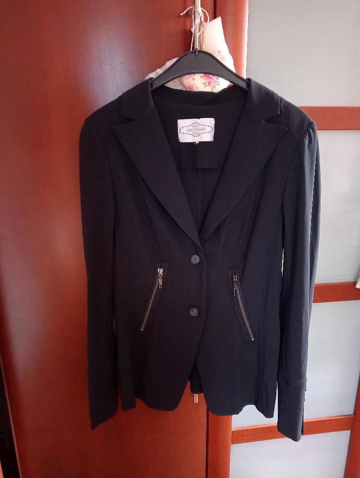 Nieuwe blazer Jane Lushka maat S, Kleding | Dames, Jasjes, Kostuums en Pakken, Nieuw, Jasje, Maat 36 (S), Zwart, Ophalen of Verzenden