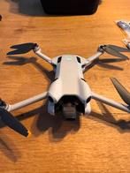 DJI Mini 4 Pro Fly More Combo, Audio, Tv en Foto, Drones, Ophalen, Zo goed als nieuw, Drone met camera