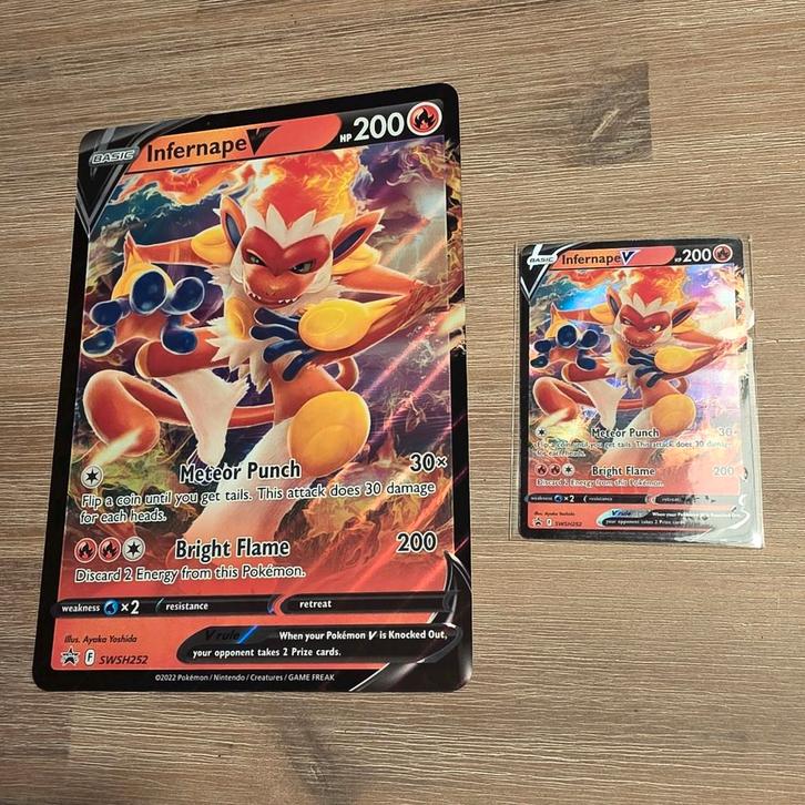 Infernape V pokemon kaarten set, Hobby en Vrije tijd, Verzamelkaartspellen | Pokémon, Ophalen of Verzenden