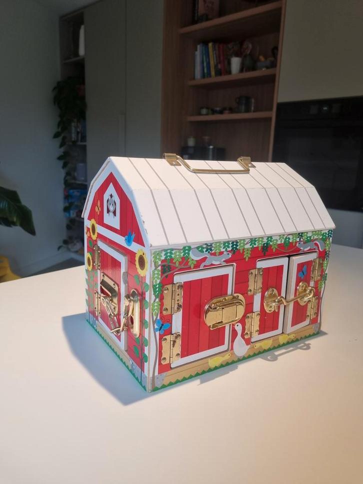 Melissa & Doug Boerderij Schuur met Slotjes, Kinderen en Baby's, Speelgoed | Educatief en Creatief, Zo goed als nieuw, Bouwen