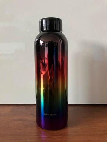 Waterdrop Steelbottle Limited Edition 2022 beschikbaar voor biedingen