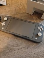 Nintendo Switch Lite Grijs CIB, Spelcomputers en Games, Spelcomputers | Nintendo Switch Lite, Grijs, ., Ophalen of Verzenden, Zo goed als nieuw