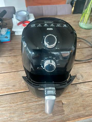 Airfryer en hapjespan beschikbaar voor biedingen