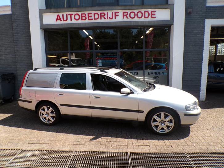 Volvo V70 2.4 D5 Automaat Edition I (bj 2004), Auto's, Volvo, Te koop, V70, ABS, Airbags, Airconditioning, Alarm, Boordcomputer