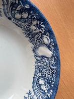 Vintage blauw schaaltje met Fruitmotief Myott, Huis en Inrichting, Keuken | Servies, Ophalen of Verzenden, Schaal of Schalen