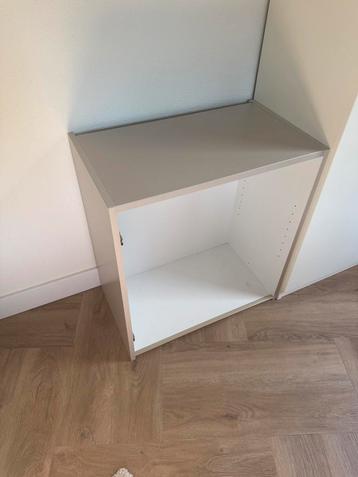 Nieuw keukenkastje beschikbaar voor biedingen
