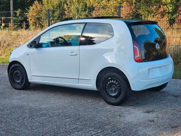 vw WHITE UP 2012 120dkm pano beschikbaar voor biedingen