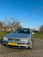 Volkswagen Golf 1.6 Variant 77KW 2004 Grijs, Auto's, 4 cilinders, Handgeschakeld, 104 pk, 57 €/maand
