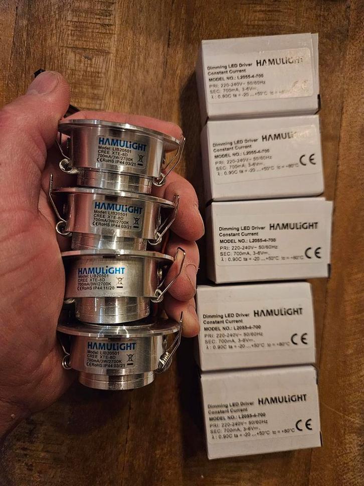 4 LED spots met nieuwe drivers, Huis en Inrichting, Lampen | Spots, Zo goed als nieuw, Plafondspot of Wandspot, Metaal of Aluminium