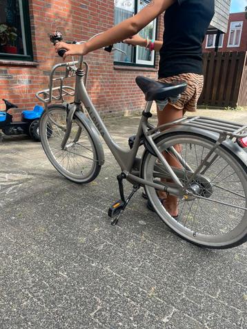 Alpina meisjes fiets. 22 inch. beschikbaar voor biedingen