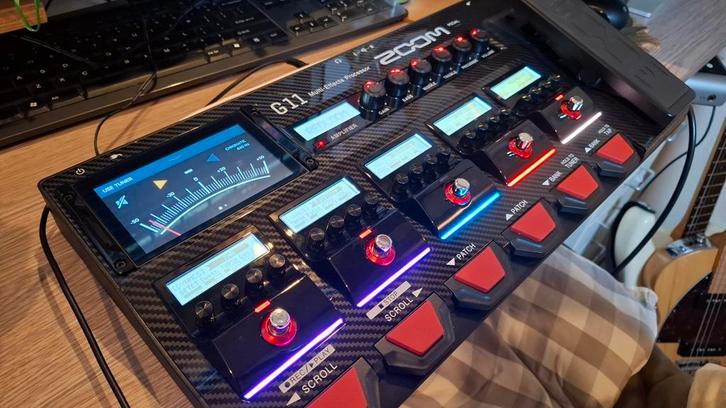 Zoom G11 Multi-effect Processor, Muziek en Instrumenten, Effecten, Zo goed als nieuw, Chorus, Delay of Echo, Distortion, Overdrive of Fuzz