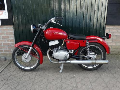 CZ Tour Yawa CZ 175 Nette staat, Motoren, Motoren | Overige merken, Bedrijf, Toermotor, 11 kW of minder