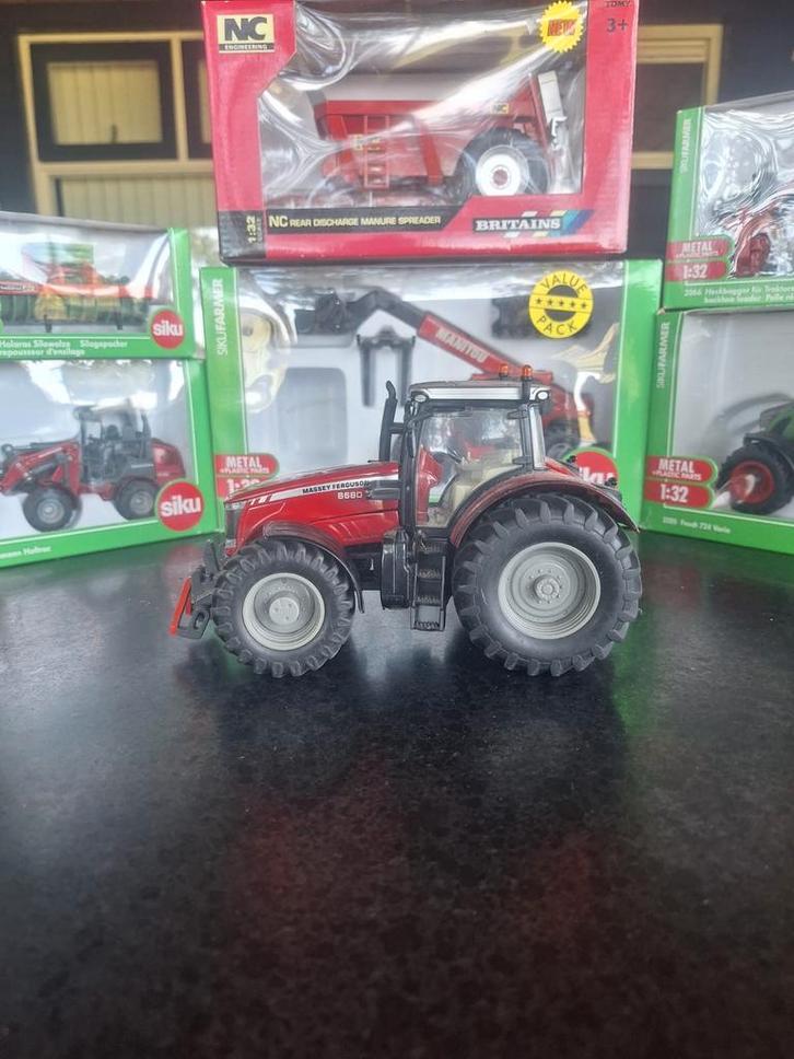 Siku Massey Ferguson 8680 Tractor Model 3270 - Nieuwstaat!, Hobby en Vrije tijd, Modelbouw | Auto's en Voertuigen, Zo goed als nieuw