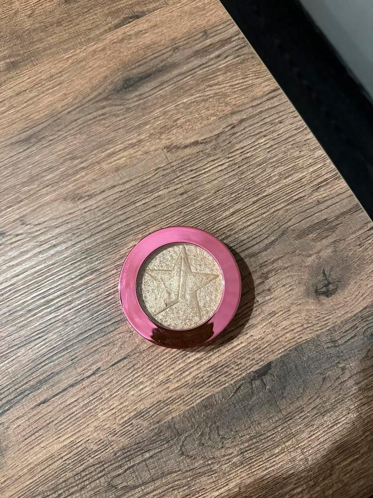 Jeffree Star highlighter, Sieraden, Tassen en Uiterlijk, Uiterlijk | Cosmetica en Make-up, Zo goed als nieuw, Make-up, Wangen