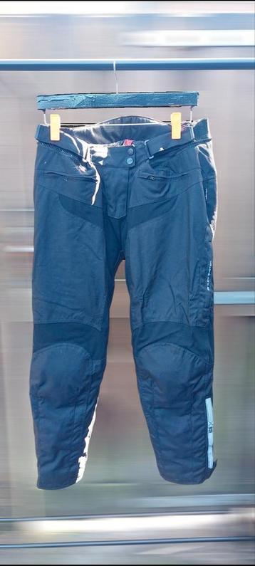 Motorbroek dames XL (42 /44) beschikbaar voor biedingen