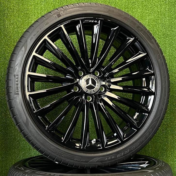 Originele 19 inch Mercedes AMG velgen banden C-klasse W206, Auto-onderdelen, Banden en Velgen, Banden en Velgen, Zomerbanden, 19 inch