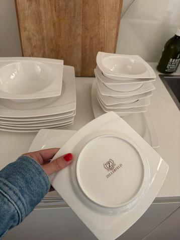Zellerfeld wit porselein servies set, 20 delige set beschikbaar voor biedingen
