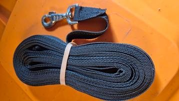 Lange nylon hondenlijn beschikbaar voor biedingen