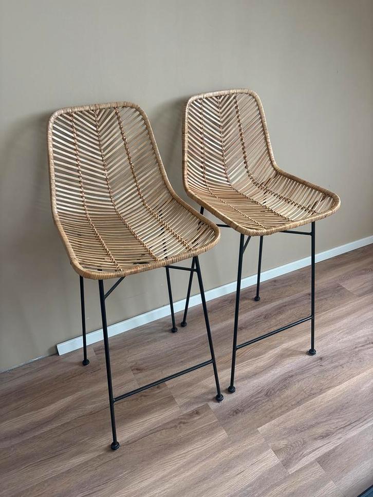 Bloomingville Fay Rotan Barkrukken - Set van 2, Huis en Inrichting, Barkrukken, Zo goed als nieuw, 60 tot 90 cm, Riet, 2 krukken