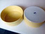 2 ronde ovenschalen geel Ikea 365 Susan Pryke, Nieuw, Ophalen of Verzenden, Schaal of Schalen, Overige stijlen