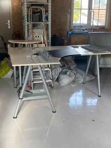 Hoek bureau van Ikea - afbeelding 2
