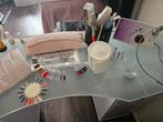 Manicure tafel met ingebouwde afzuiging en glasplaat