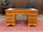 Klassiek Engels bureau #530, Ophalen of Verzenden, Zo goed als nieuw, Bureau