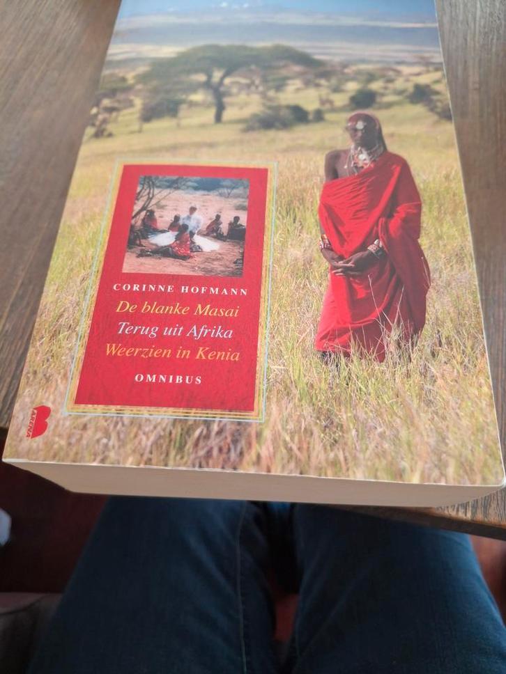 De Blanke Masai Trilogie - Corinne Hofmann, Boeken, Reisverhalen, Zo goed als nieuw, Afrika, Ophalen of Verzenden