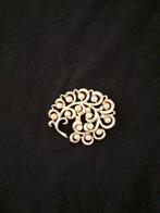 Vintage Zilverkleurige Broche met Parels, 4 tot 7 cm, Ophalen of Verzenden, Zo goed als nieuw, Met parel