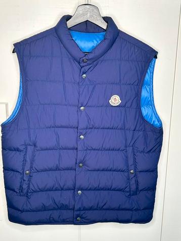 Moncler bodywarmer blue 2 beschikbaar voor biedingen