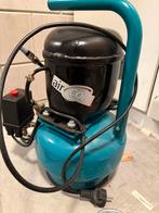 Geluidsarme Luchtcompressor + Accessoires, Doe-het-zelf en Verbouw, Compressors, Ophalen, 6 tot 10 bar, Zo goed als nieuw, Minder dan 200 liter/min