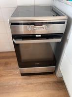 Elektronische fornuis. Inductie fornuis.  Oven., Witgoed en Apparatuur, Ophalen, 4 kookzones, Zo goed als nieuw, Inductie