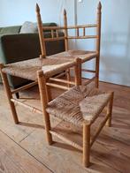 Vintage hoekstoeltje met biezing zitting en extra hoekstuk, Ophalen, Vintage, Zo goed als nieuw, Riet of Rotan