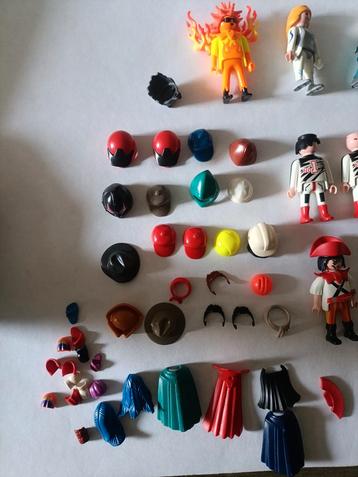 Playmobil poppetjes, hoeden, capes etc beschikbaar voor biedingen