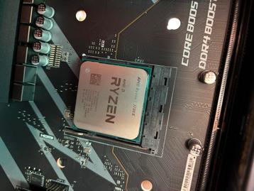  AMD Ryzen 7 3700X met koeler  beschikbaar voor biedingen